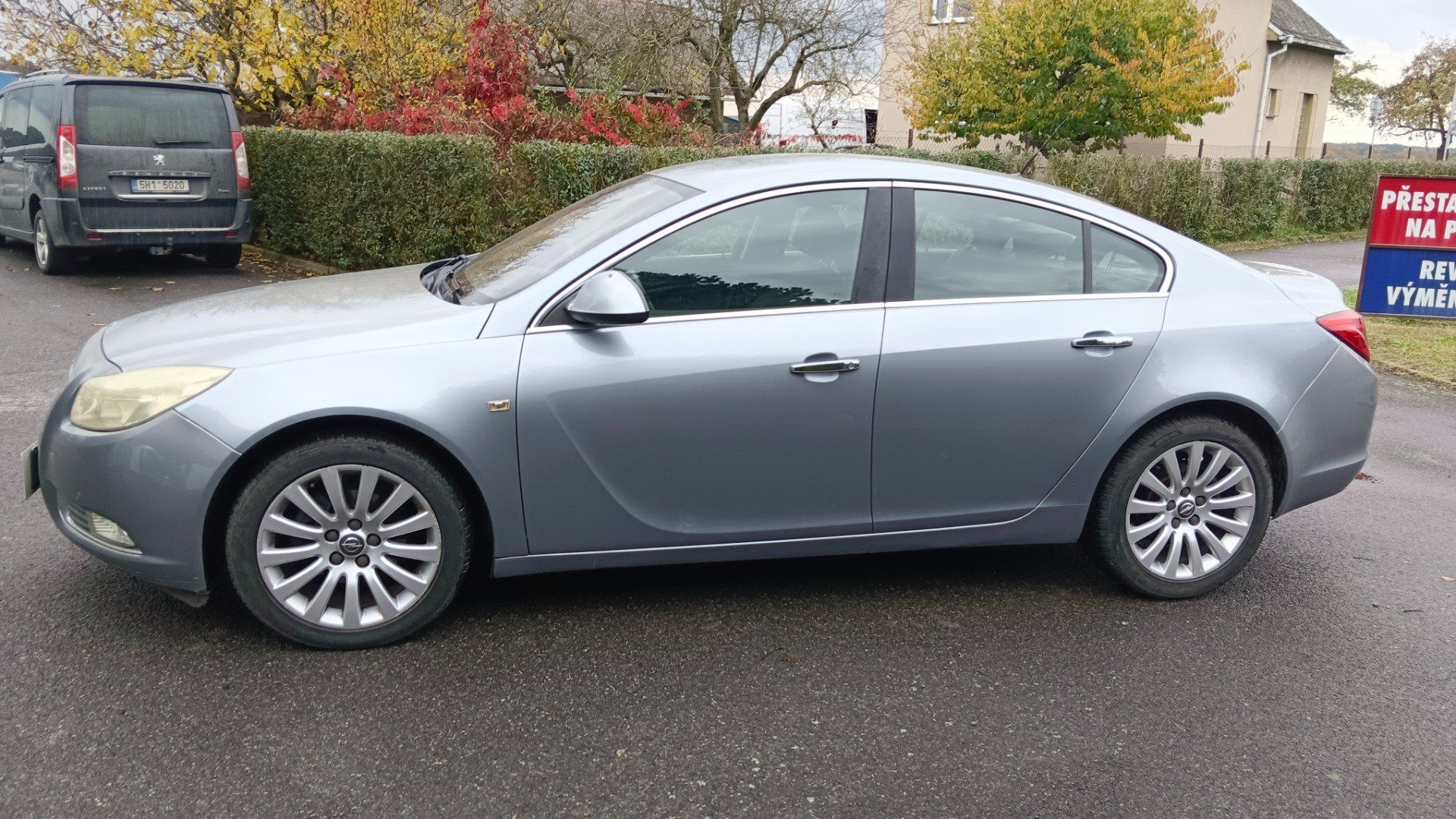 Opel Insignia, 2.0 D 118 KW - fotka 4