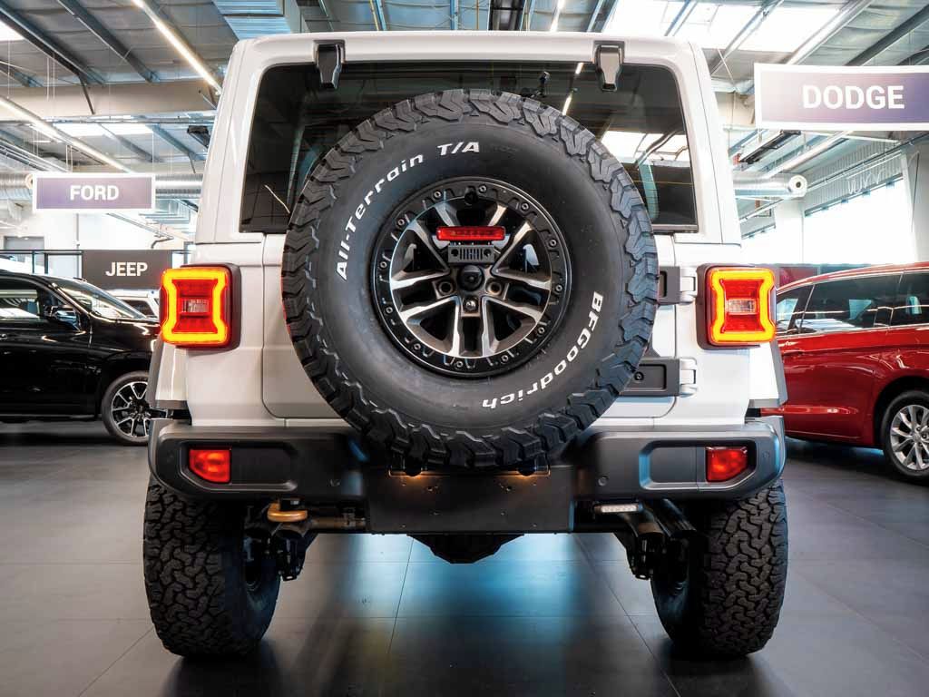 Jeep Wrangler, 6.4 V8 Rubicon 392 LIFT EDICE - fotka 5