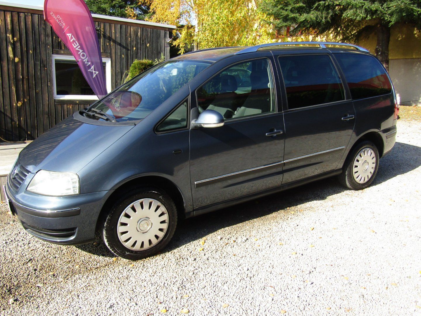 Volkswagen Sharan, 1.9 TDI 85kW 7 SEDADEL - fotka 2