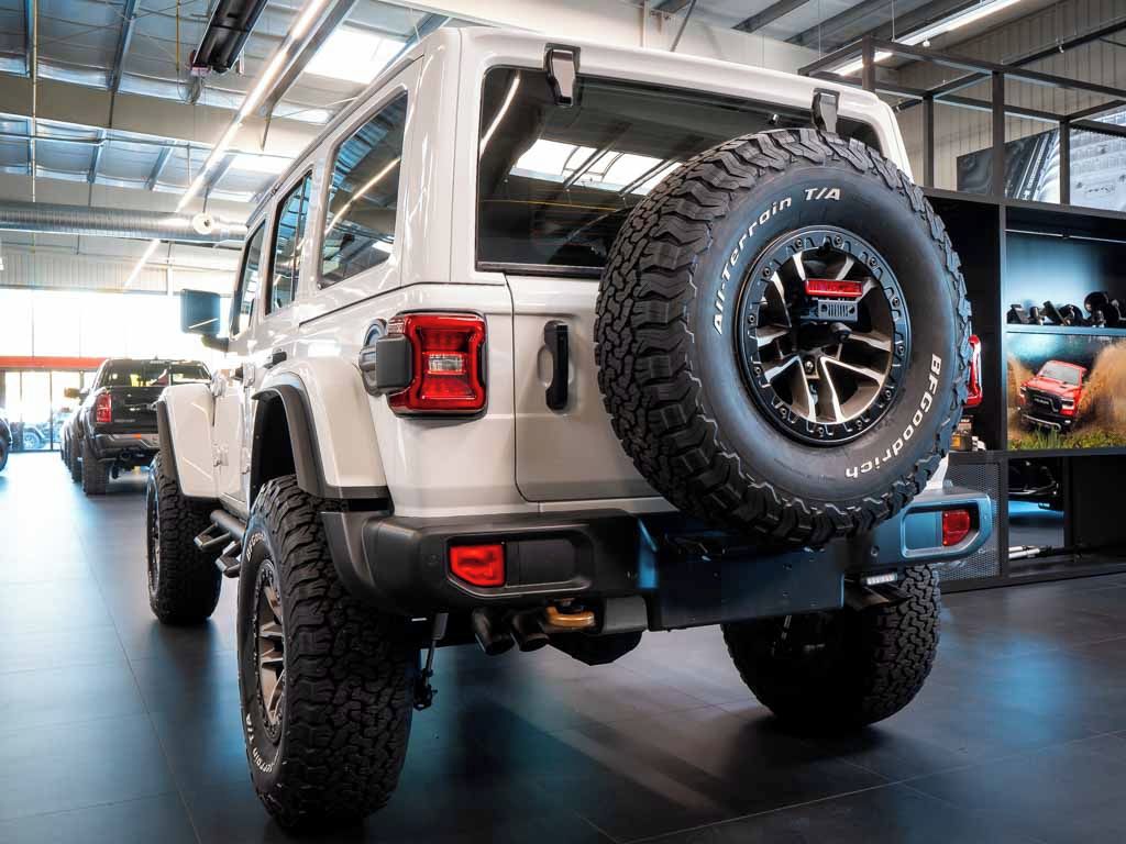 Jeep Wrangler, 6.4 V8 Rubicon 392 LIFT EDICE - fotka 3