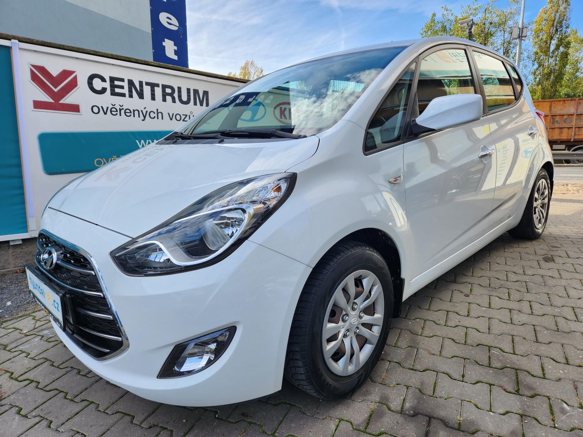 Hyundai ix20, 1.4-1.MAJITEL-KLIMA-FACELIFT - fotka 3