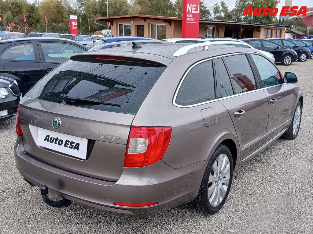 Škoda Superb, 2.0TDi,DSG,výhřev sed. - fotka 4