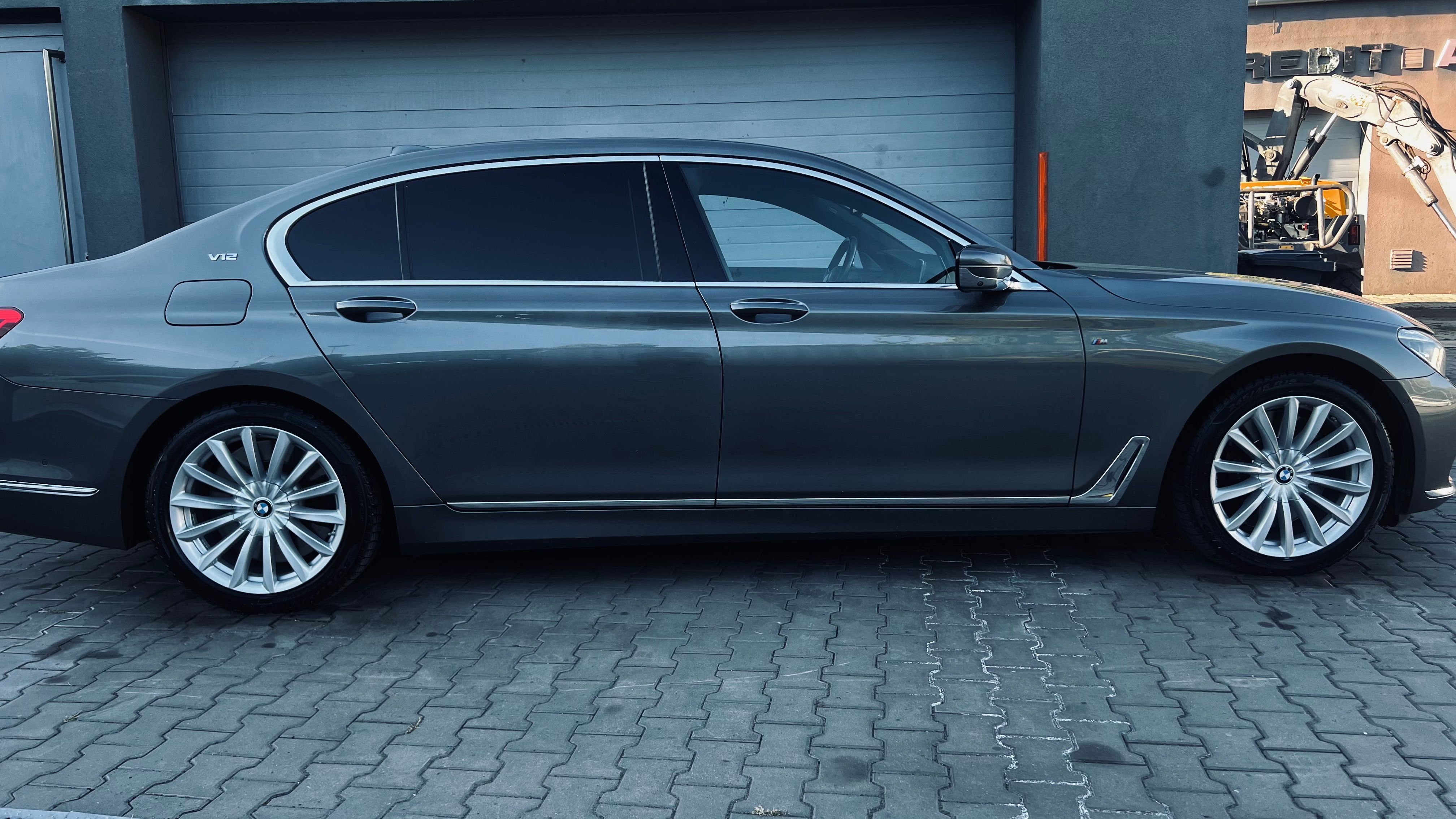 BMW Řada 7, BMW 760iL X-drive-výměna možná - fotka 2
