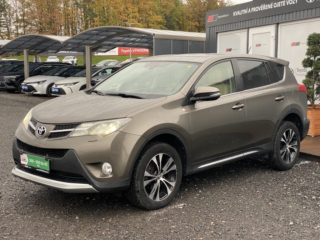Toyota Rav4, 2.2D, ČR, navi, automat, 4x4 - fotka 3