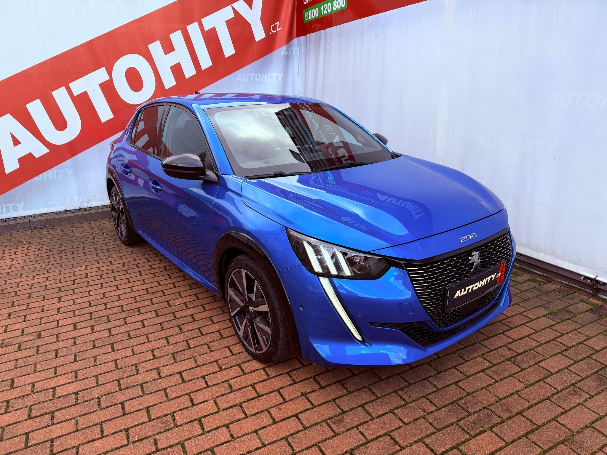 Peugeot 208, 1.2 Pure Tech GT Line AT8 - fotka 5