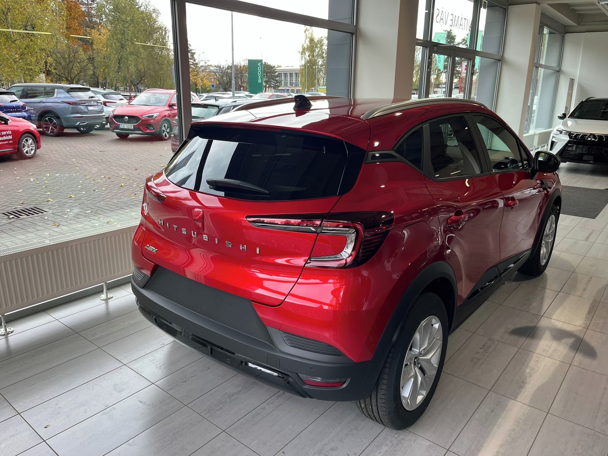 Mitsubishi ASX, 1.0 INVITE+ 6st.manuál 90HP - fotka 4