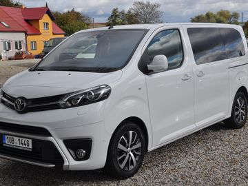 2.0D-4D 130kW A/T VIP