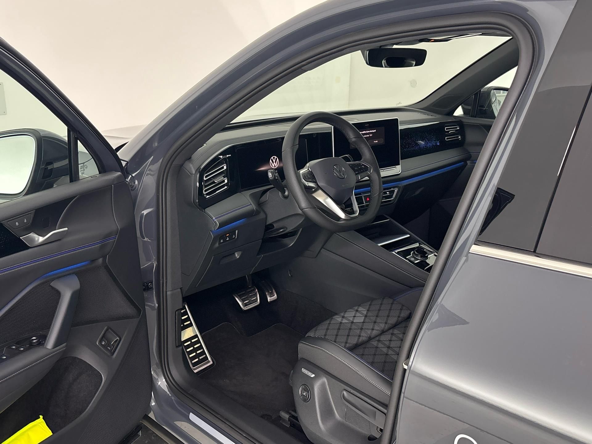 Volkswagen Tiguan, 1.5 TSI e-Hybrid / 200 kW R-Li - fotka 6
