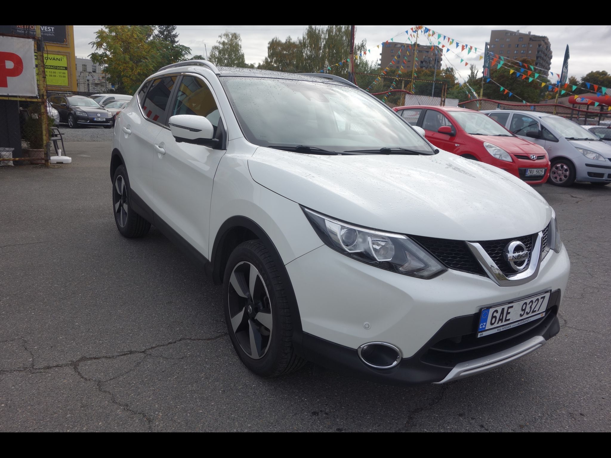 Nissan Qashqai, 1,6DIG-T 120kW ČR! 1.MAJ.! - fotka 3