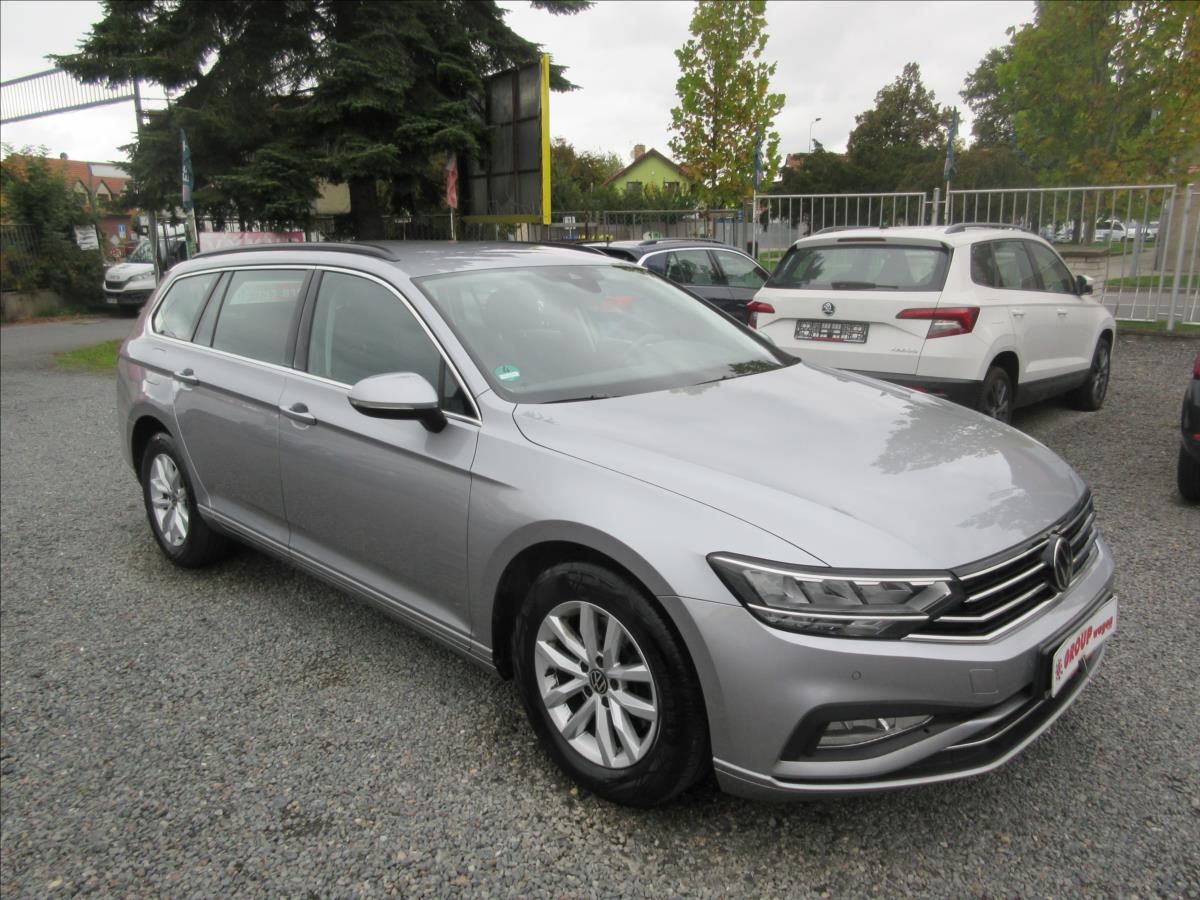Volkswagen Passat, 2,0 TDI DSG Led Business - fotka 2