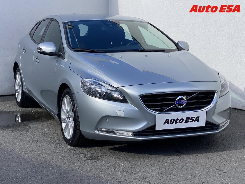 Volvo V40, 2.0D,AT