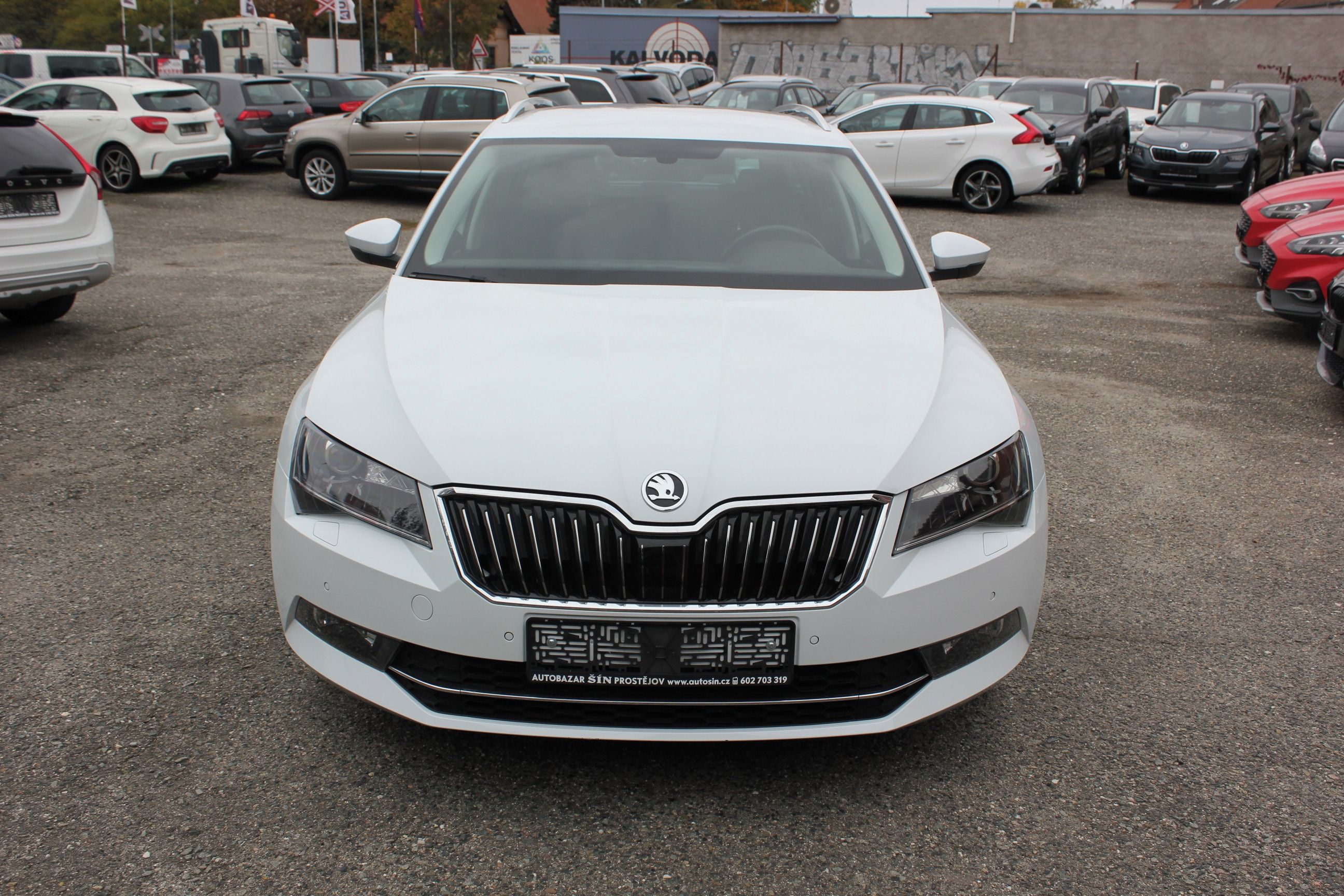 Škoda Superb, 2.0 TDI,SPORTLINE,KAMERA,TAŽNÉ - fotka 2