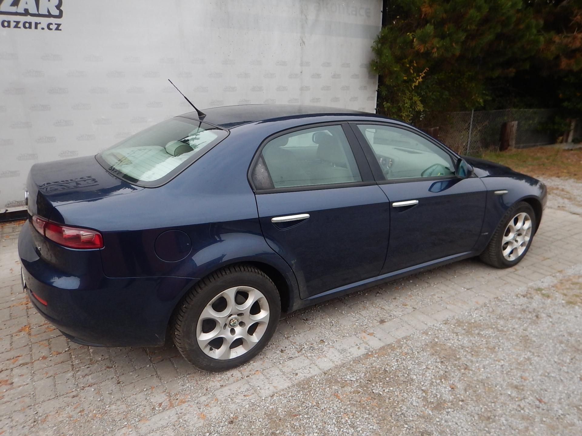 Alfa Romeo 159, 1.9 Jtd 110 kw - fotka 5