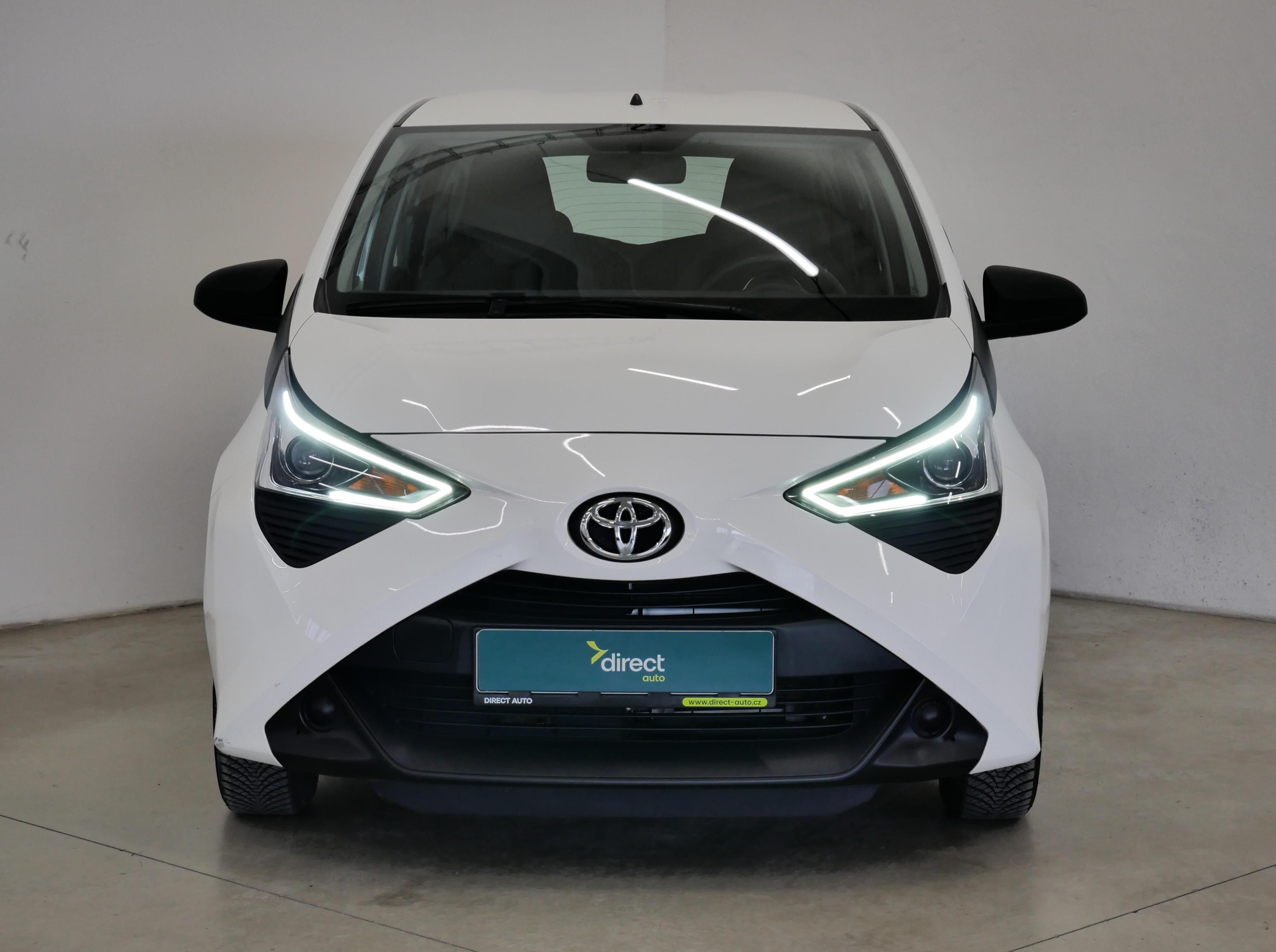 Toyota Aygo, 1.0 VVT-i 53 kW X - fotka 4