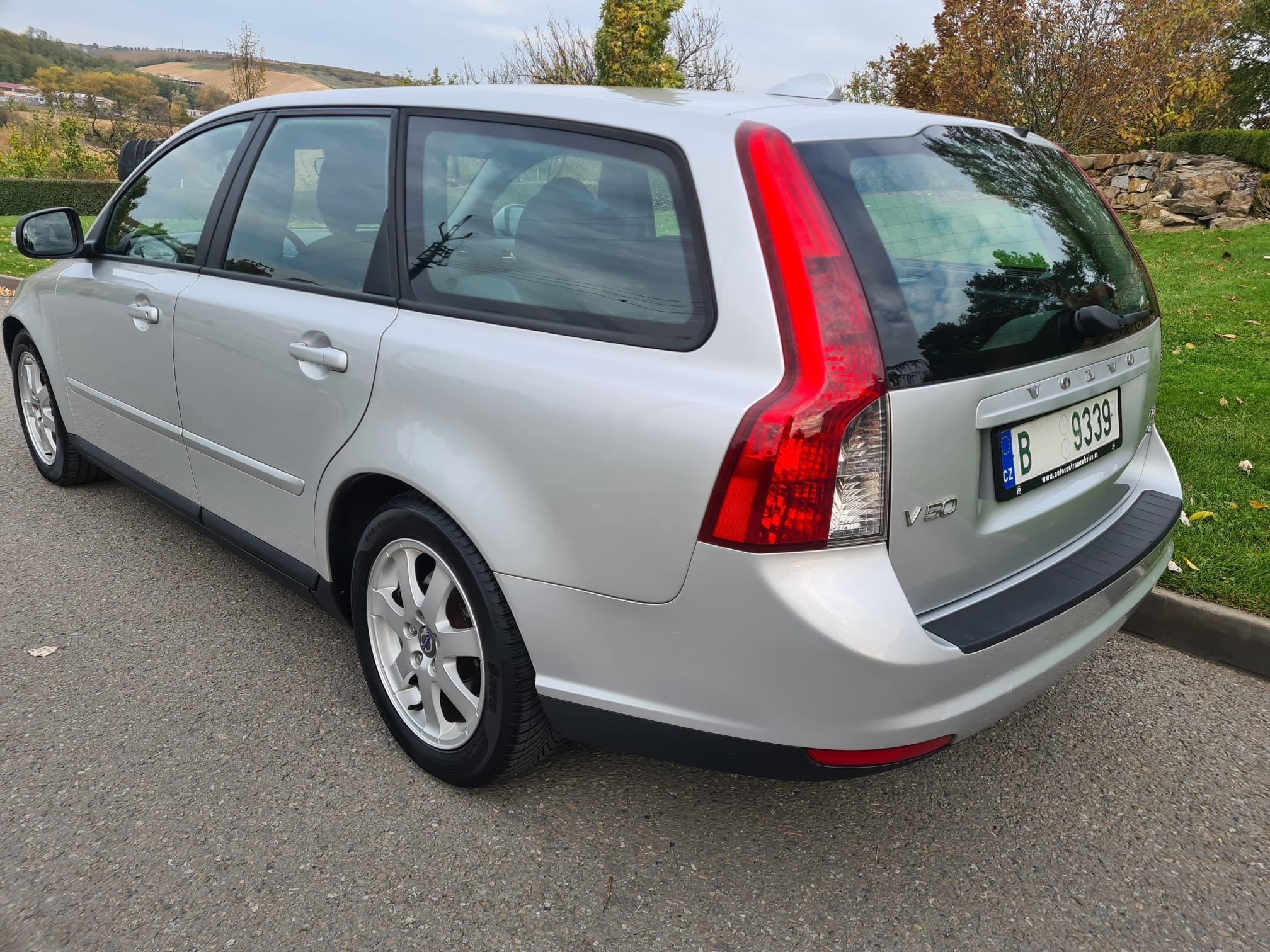 Volvo V50, 1.6 D 80KW TOP KM ! MAN - fotka 4