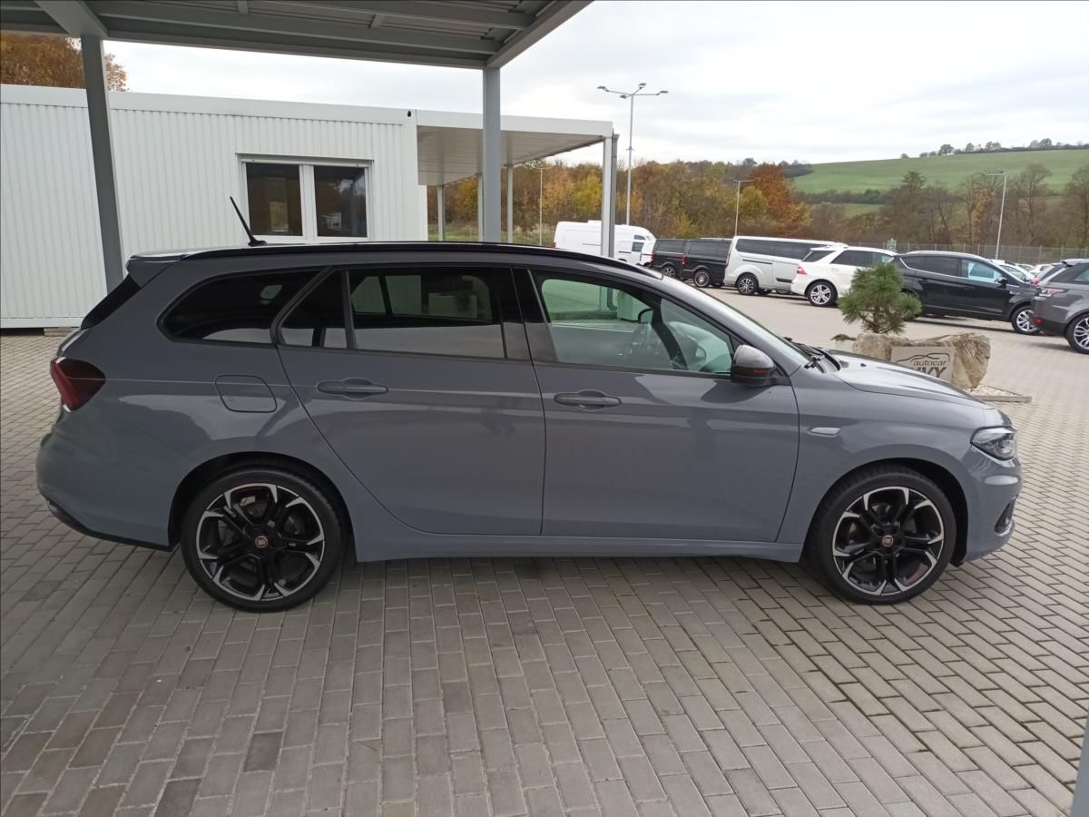 Fiat Tipo, 1,6 MJT,KLIMA,NAVI,VÝHŘEV - fotka 4