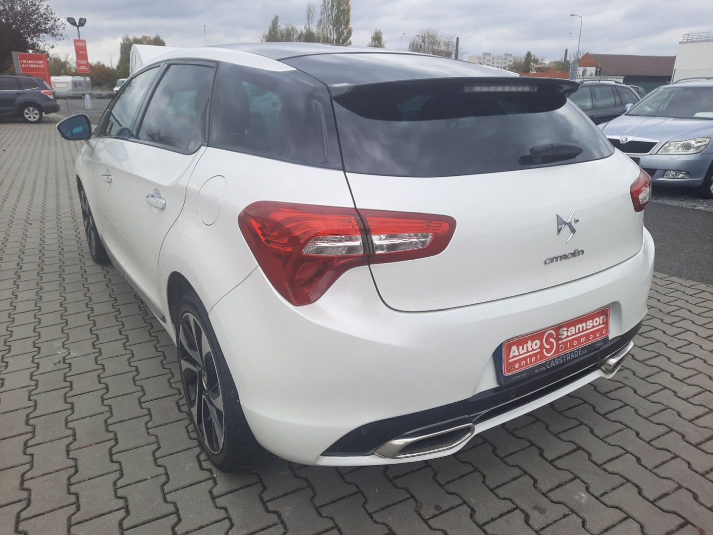 Citroën DS5, 2.0HDi 120kW EXCLUSIVE*SPORT - fotka 4
