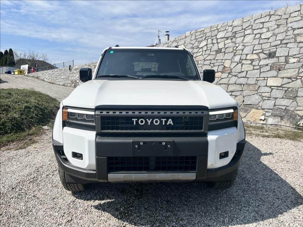 Toyota Land Cruiser, 2,4 iFORCE MAX HEV Premium - fotka 2