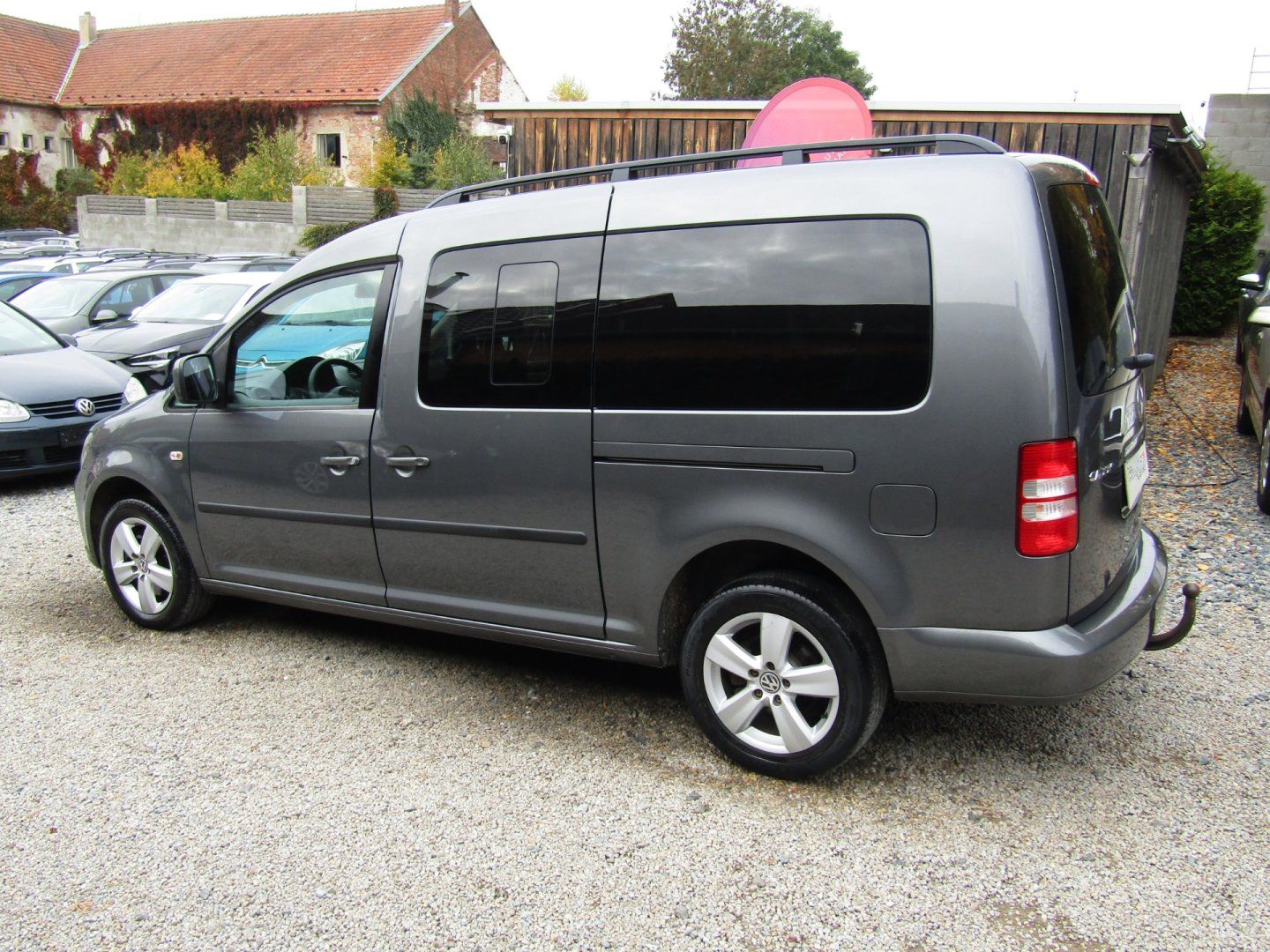 Volkswagen Caddy, 1.6 TDI 75kW  7 MÍST - fotka 4