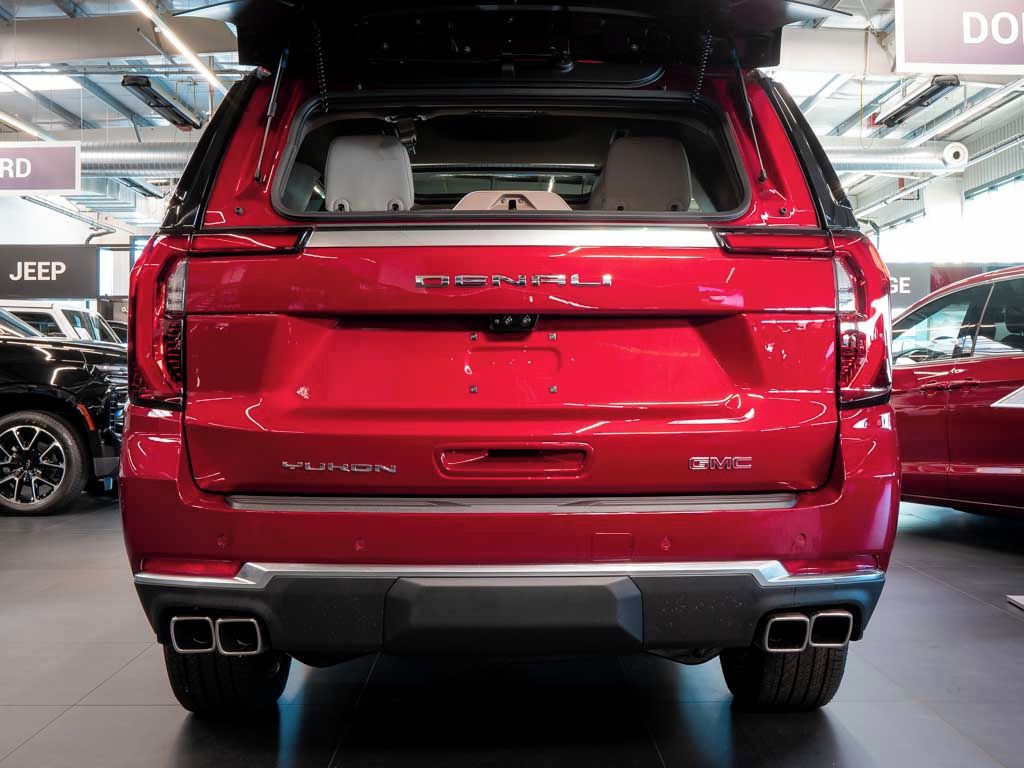 GMC Yukon, 6.2 V8 Denali Reserve Package - fotka 6
