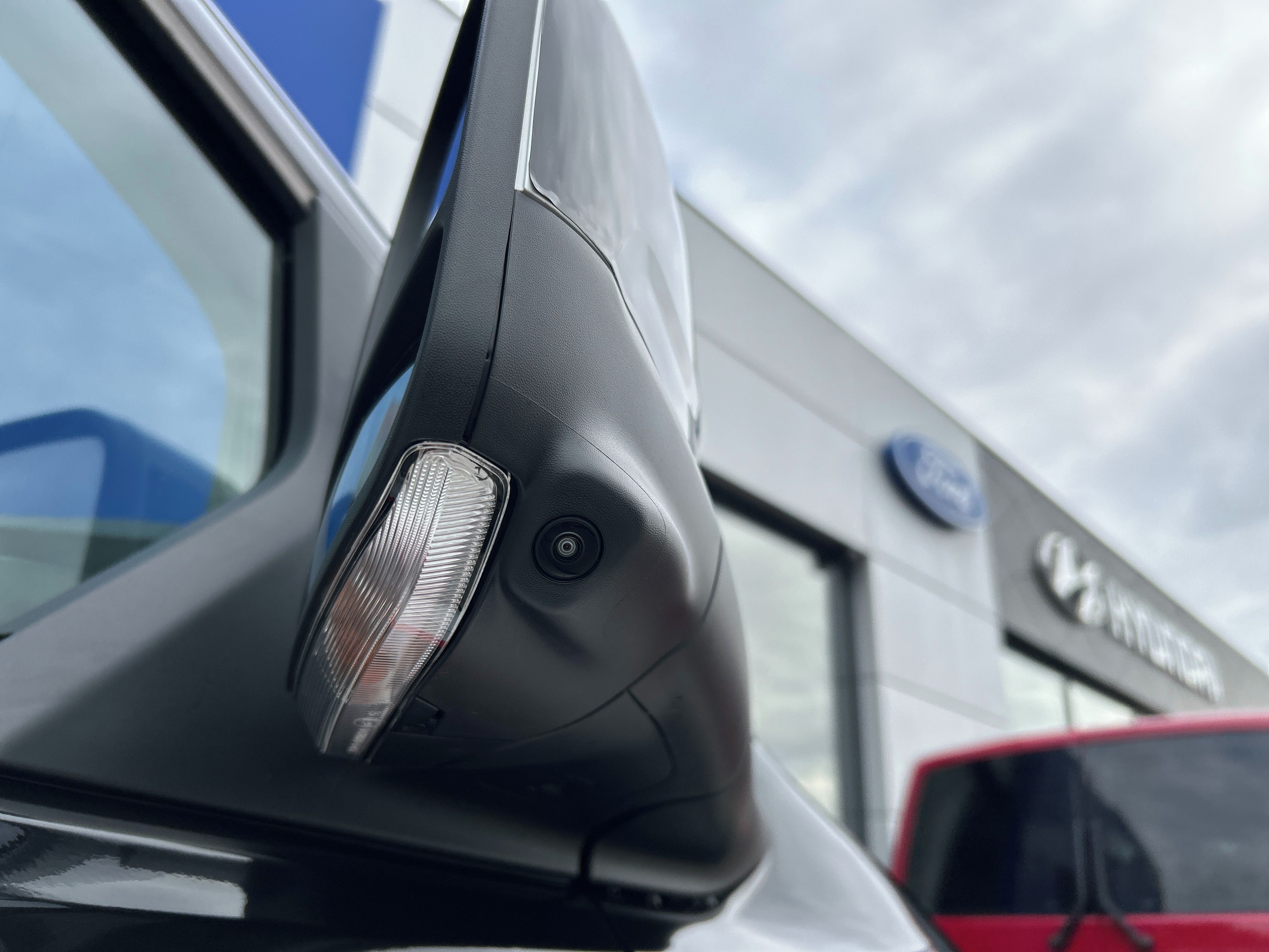 Ford Tourneo Custom, X L2 2.0 EcoBlue 125kW AWD - fotka 5