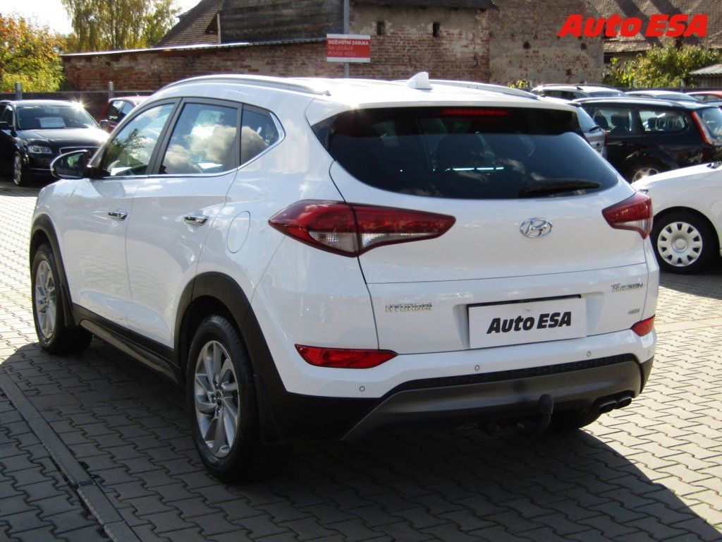 Hyundai Tucson, 2.0 CRDi 4x4,ČR,AT,navi - fotka 6