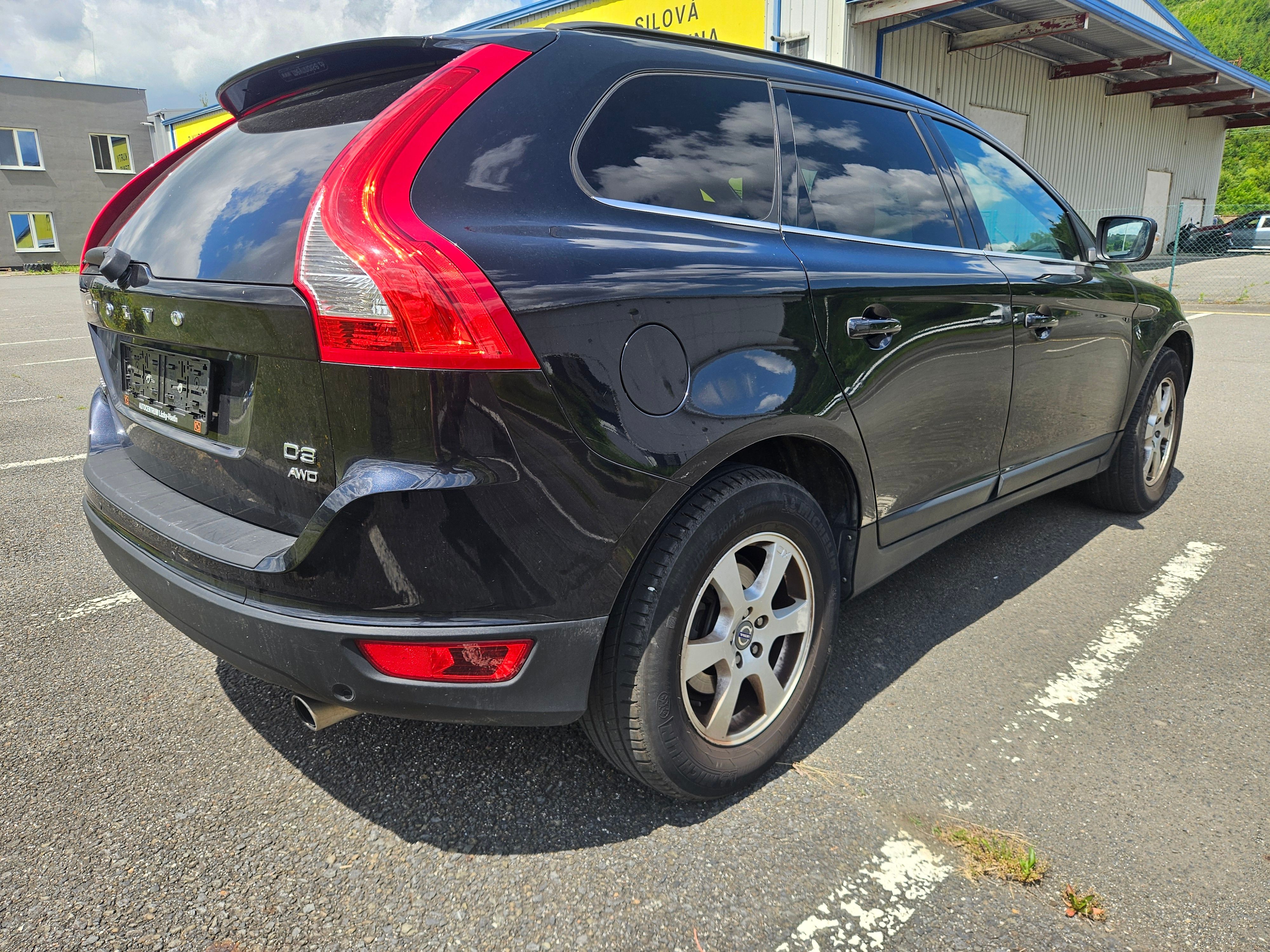 Volvo XC60, 4x4, Manuální převodovka - fotka 3