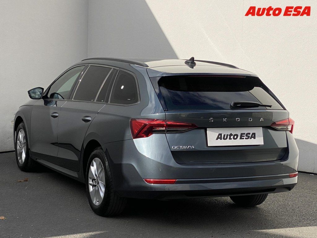 Škoda Octavia, 2.0 TDi,2.maj,ČR,Ambition - fotka 6