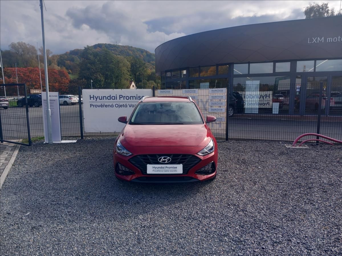 Hyundai i30, 1,5 l Comfort Climate - fotka 2