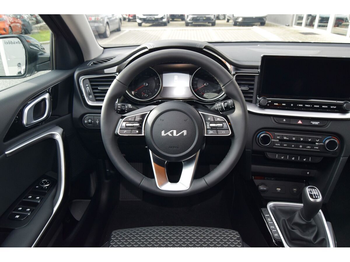 Kia XCee´d, 1,0 T-GDi  EXCLUSIVE - fotka 6