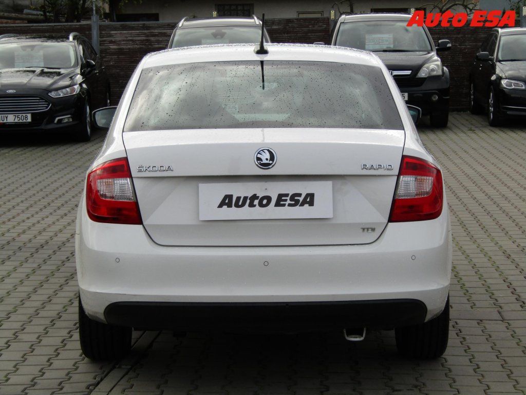 Škoda Rapid, 1.6 TDi,Sport,navi - fotka 5