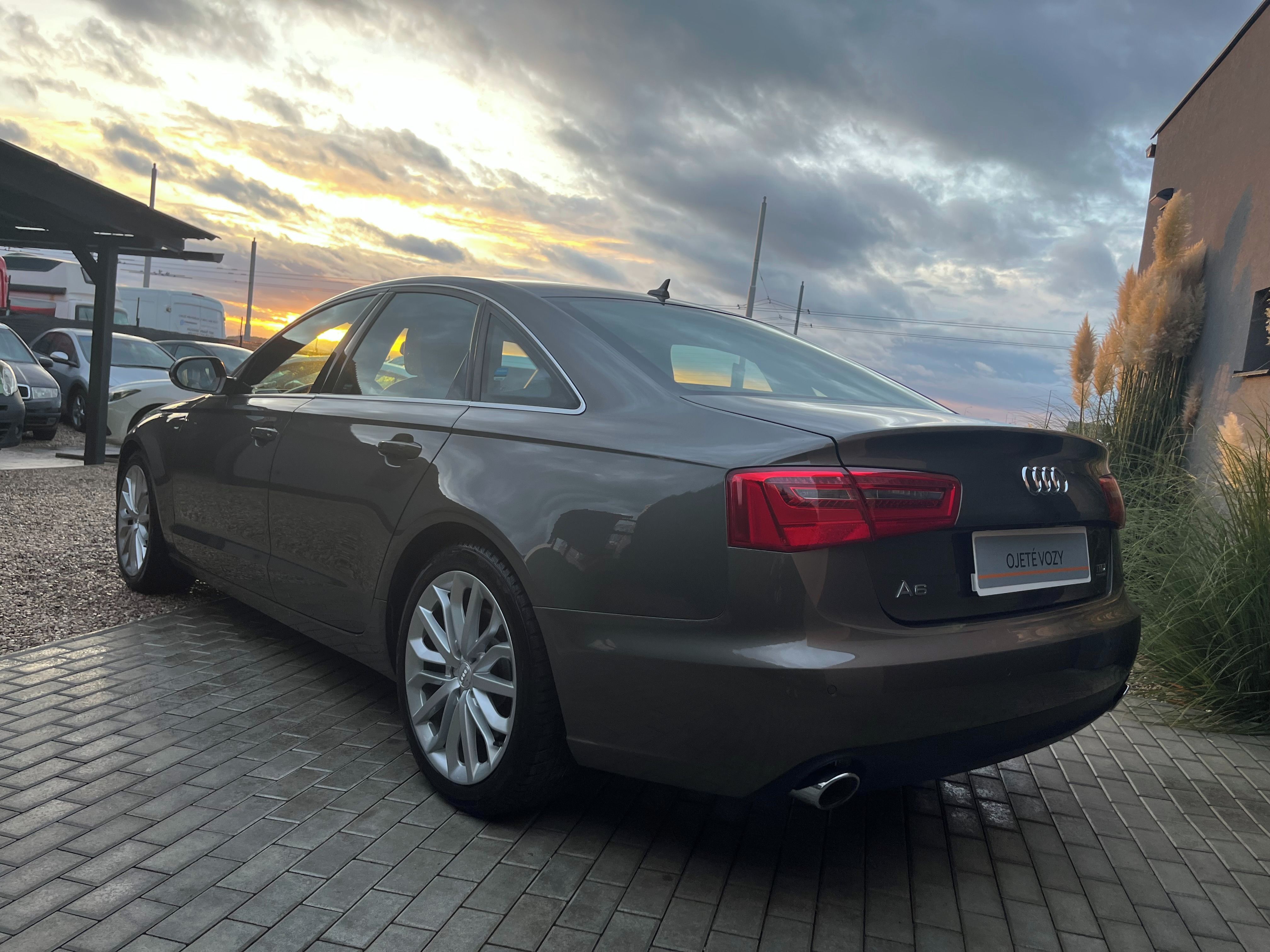 Audi A6, 3.0 TDI 180KW QUATTRO, Výbava - fotka 5
