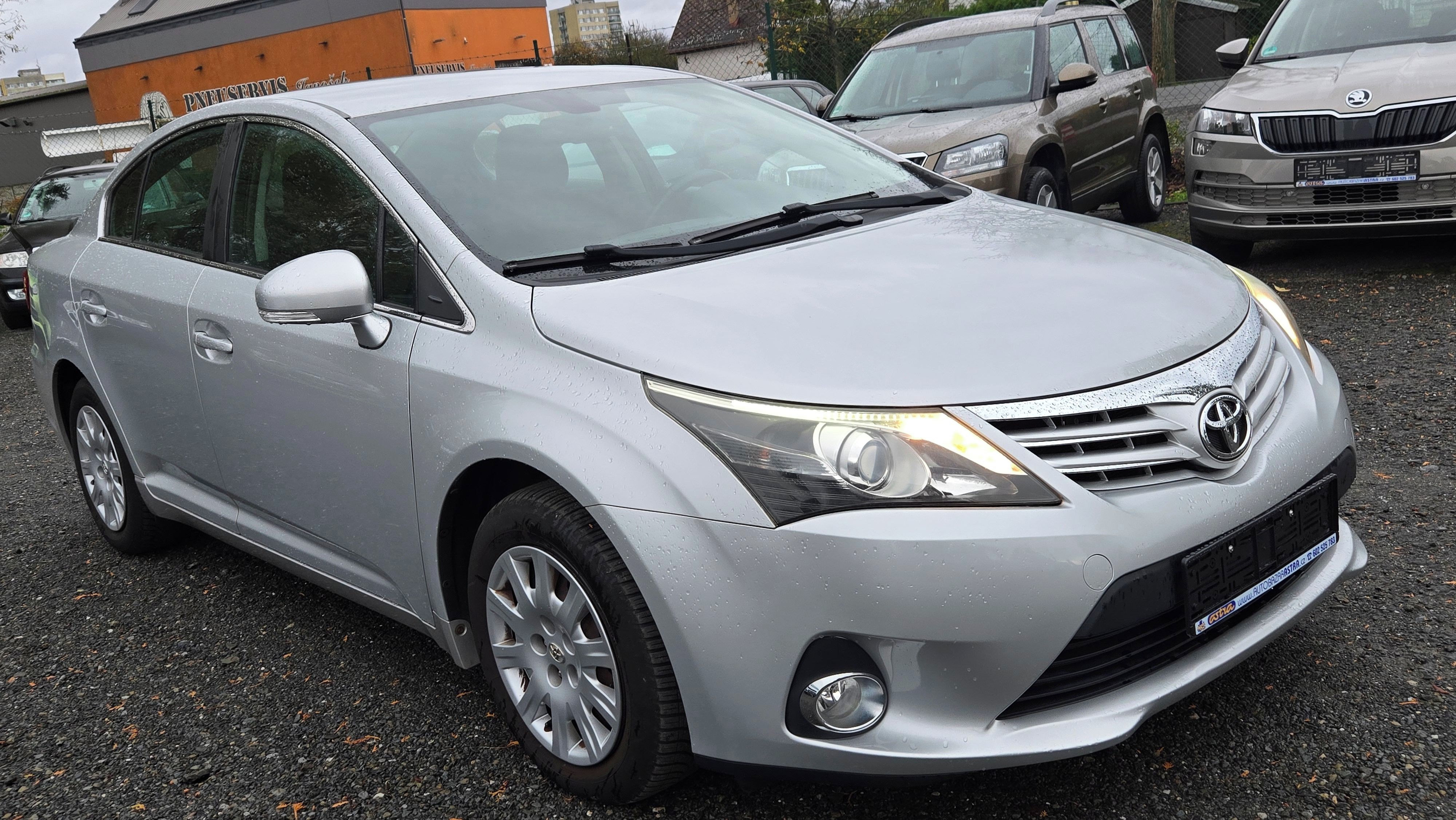 Toyota Avensis, 1.8 16V LIFE 108KW 1MAJITEL - fotka 5
