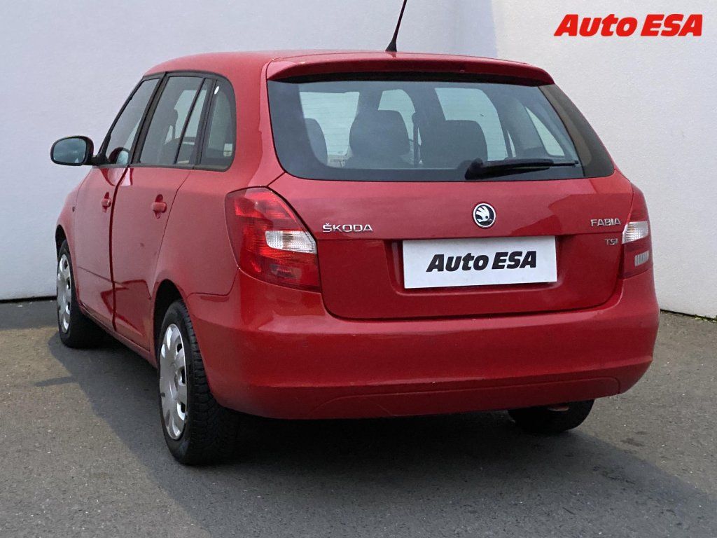 Škoda Fabia, 1.2 TSI,AC,výhřev sed - fotka 6