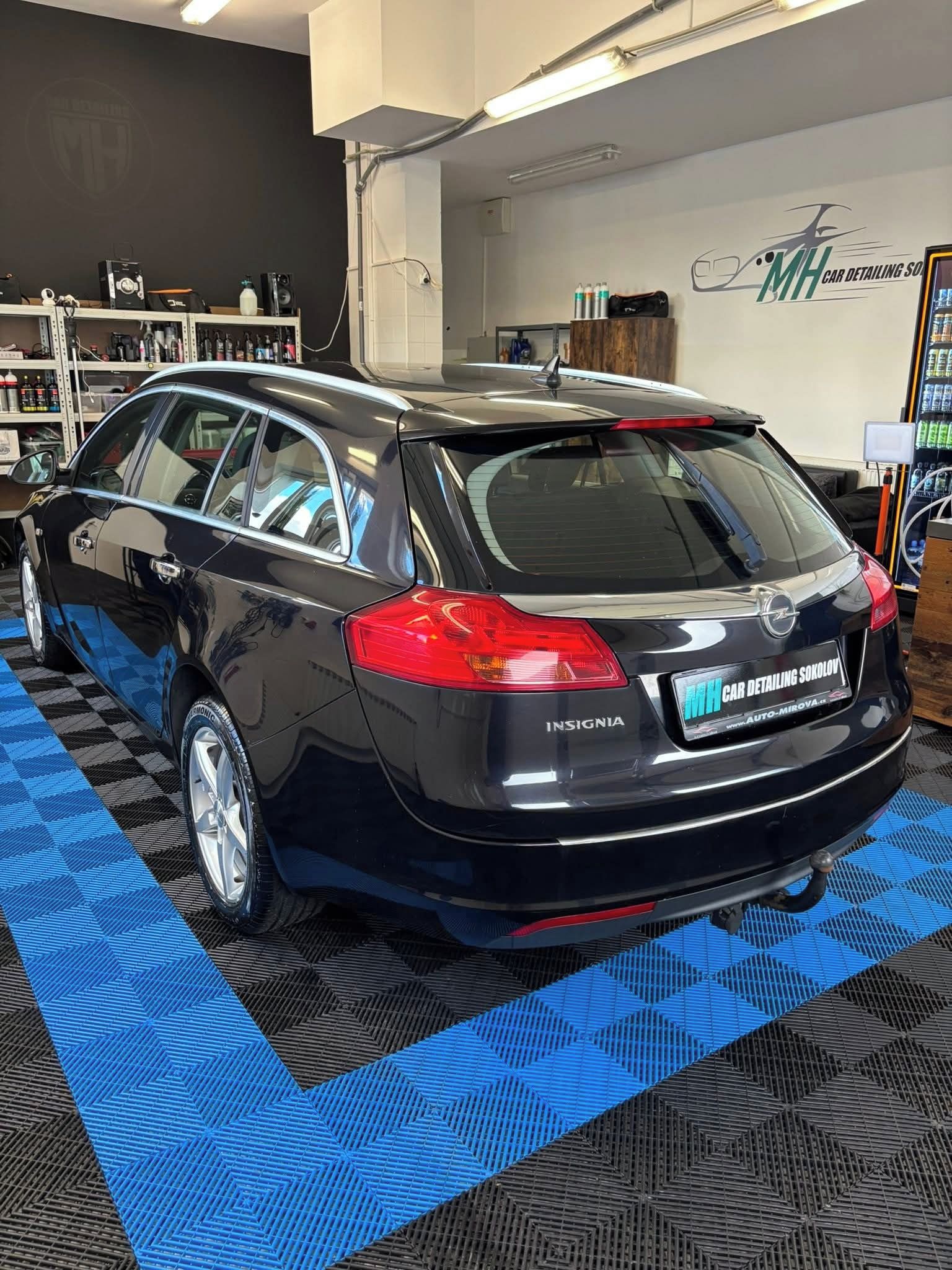 Opel Insignia, 1 maj.plný servis ZÁRUKA - fotka 4