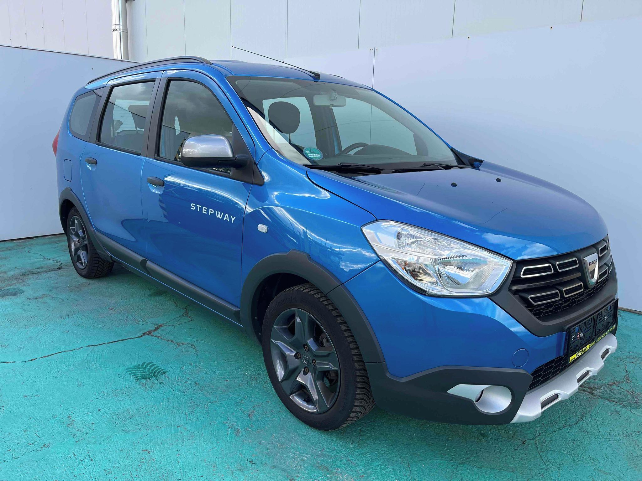 Dacia Lodgy, 1.2 TCe Stepway, Navi, Kamera