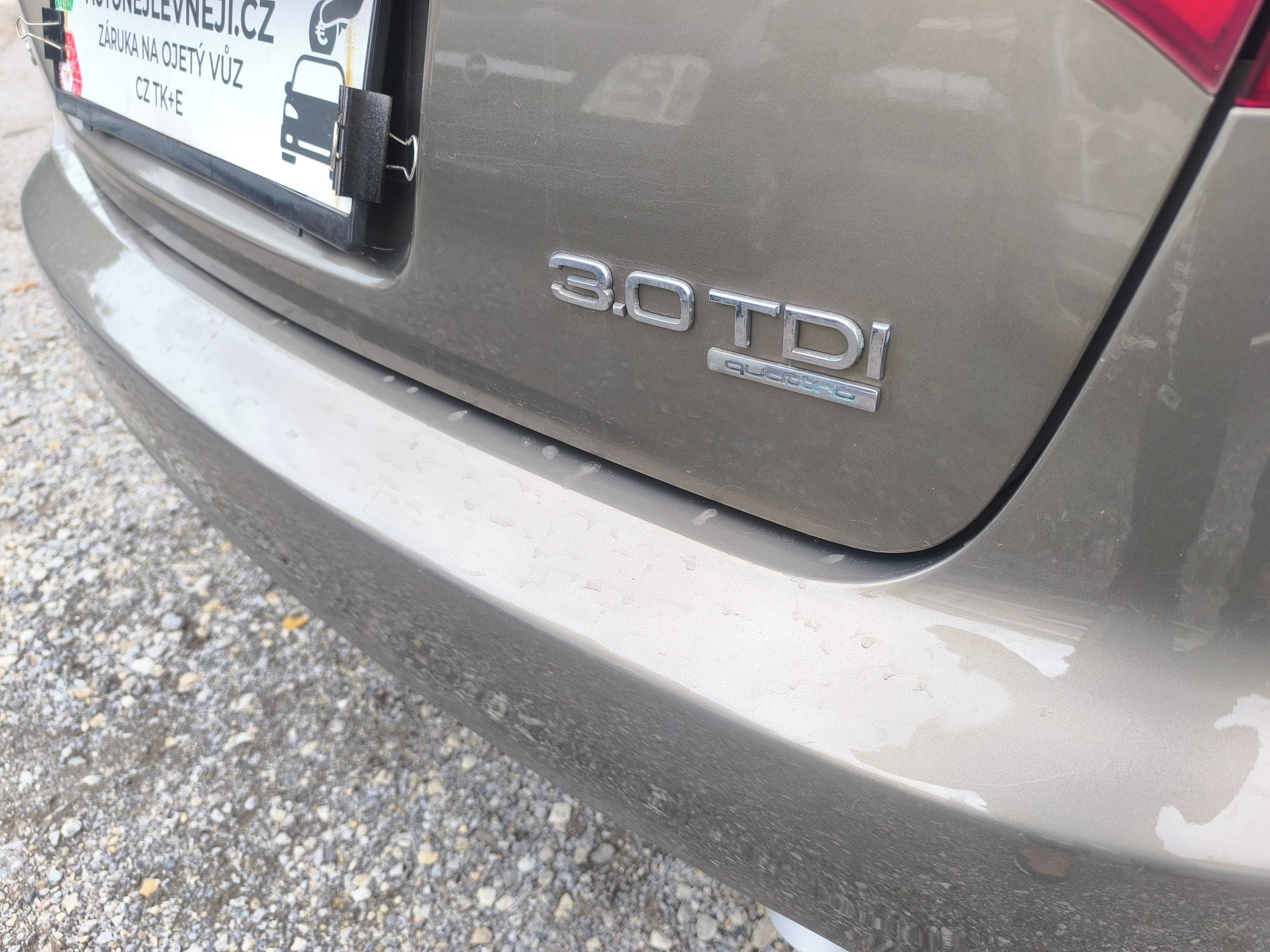 Audi A6, 30TDI,MANUÁL,KRÁSNÁ,SERVIS,4X4 - fotka 6