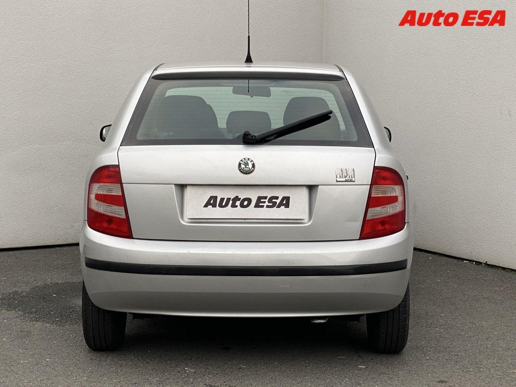 Škoda Fabia, 1.2i,ČR - fotka 5