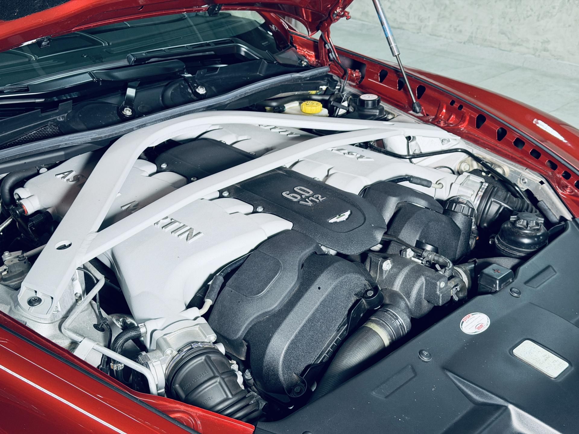 Aston Martin DB9, DB9*6.0*V12*CARBON*TOP - fotka 6