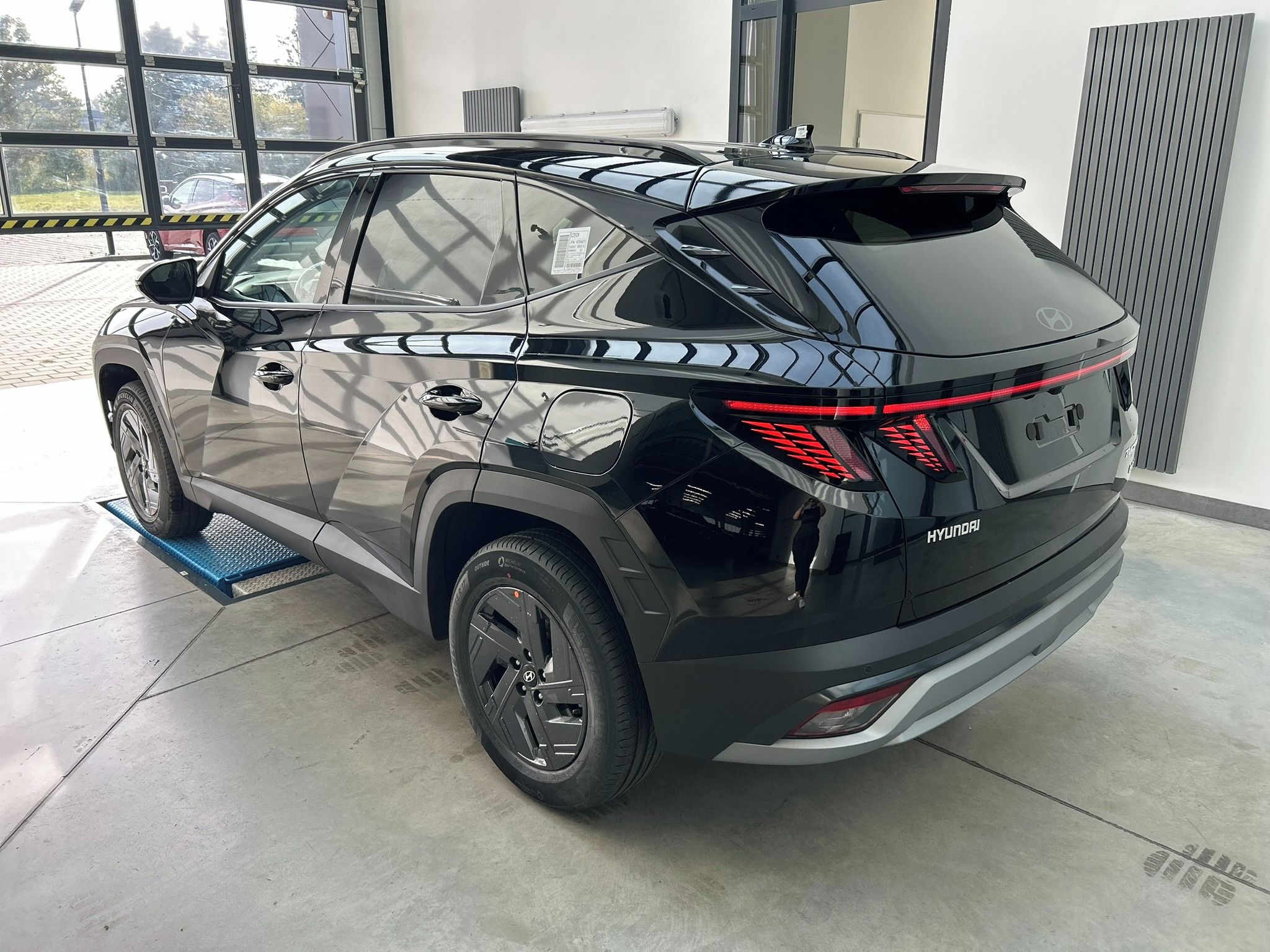 Hyundai Tucson, 1.6 T-GDI HEV GO CZECH - fotka 4