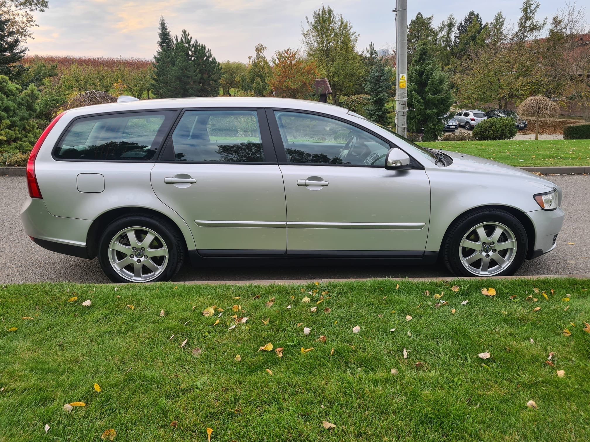 Volvo V50, 1.6 D 80KW TOP KM ! MAN - fotka 6