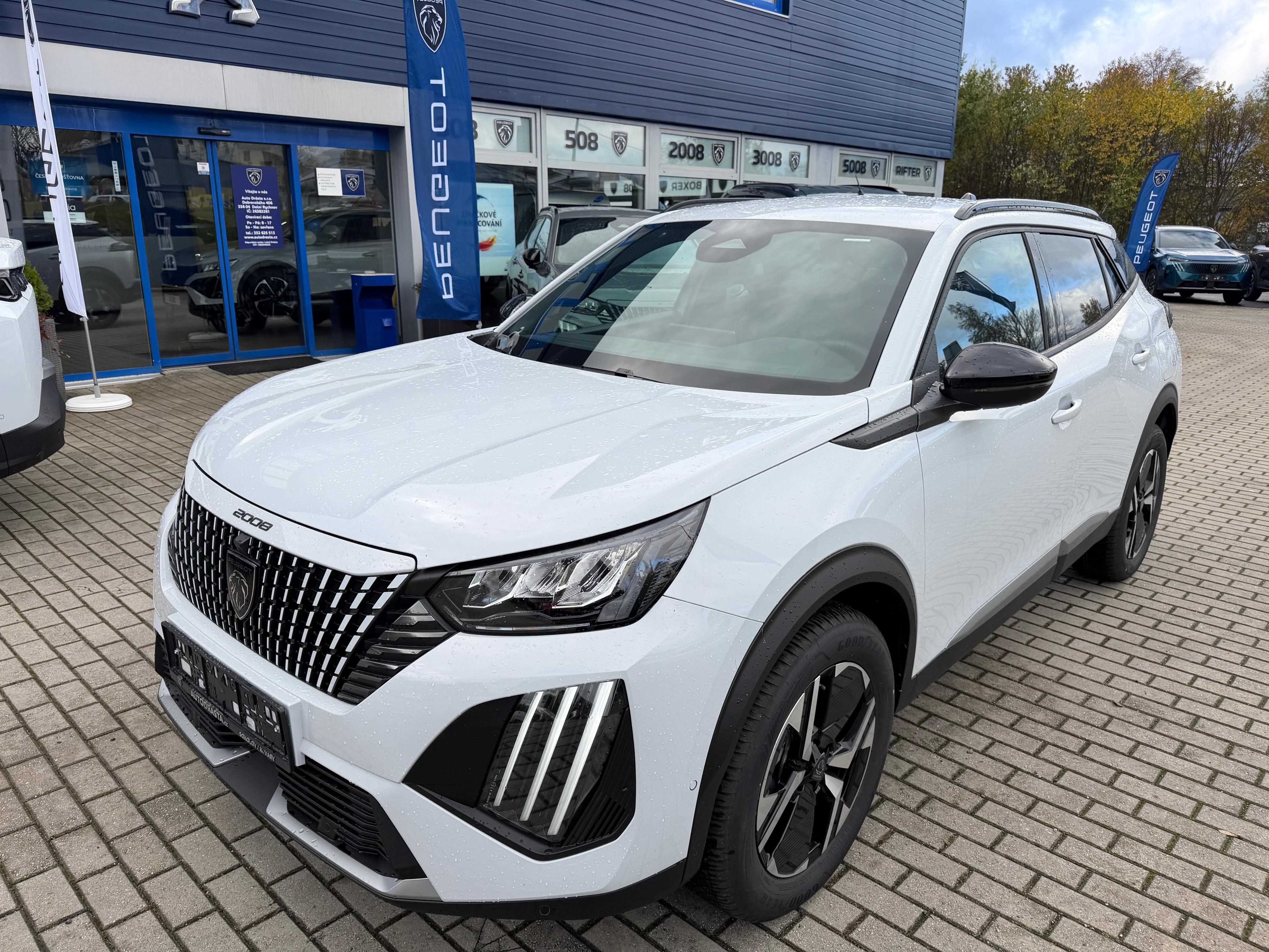 Peugeot 2008, ALLURE PureTech 130k EAT8 - fotka 2