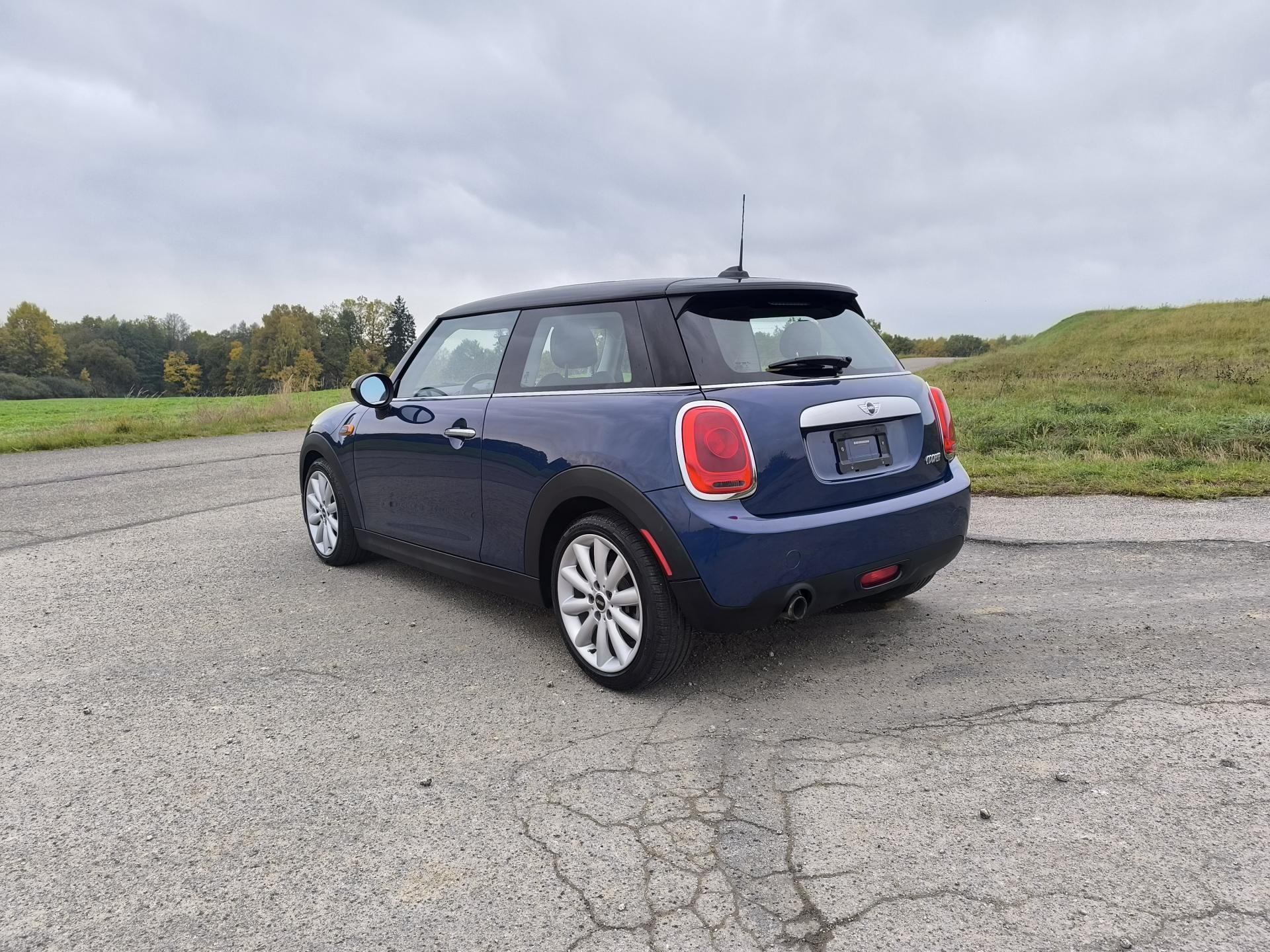 Mini Cooper, 1.5  DOLOŽENÉ KM,SERVISKA - fotka 5