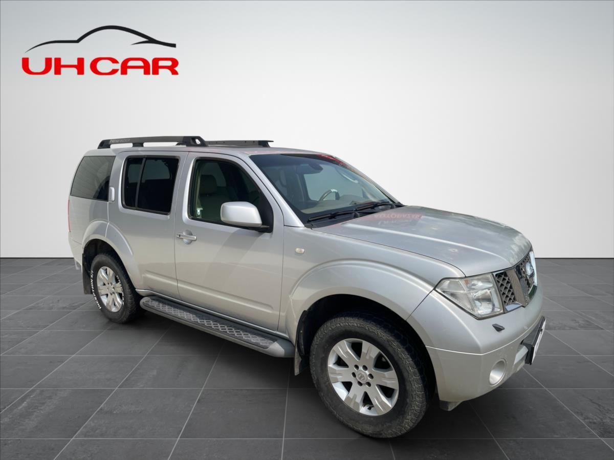 Nissan Pathfinder, 2,5 - fotka 3