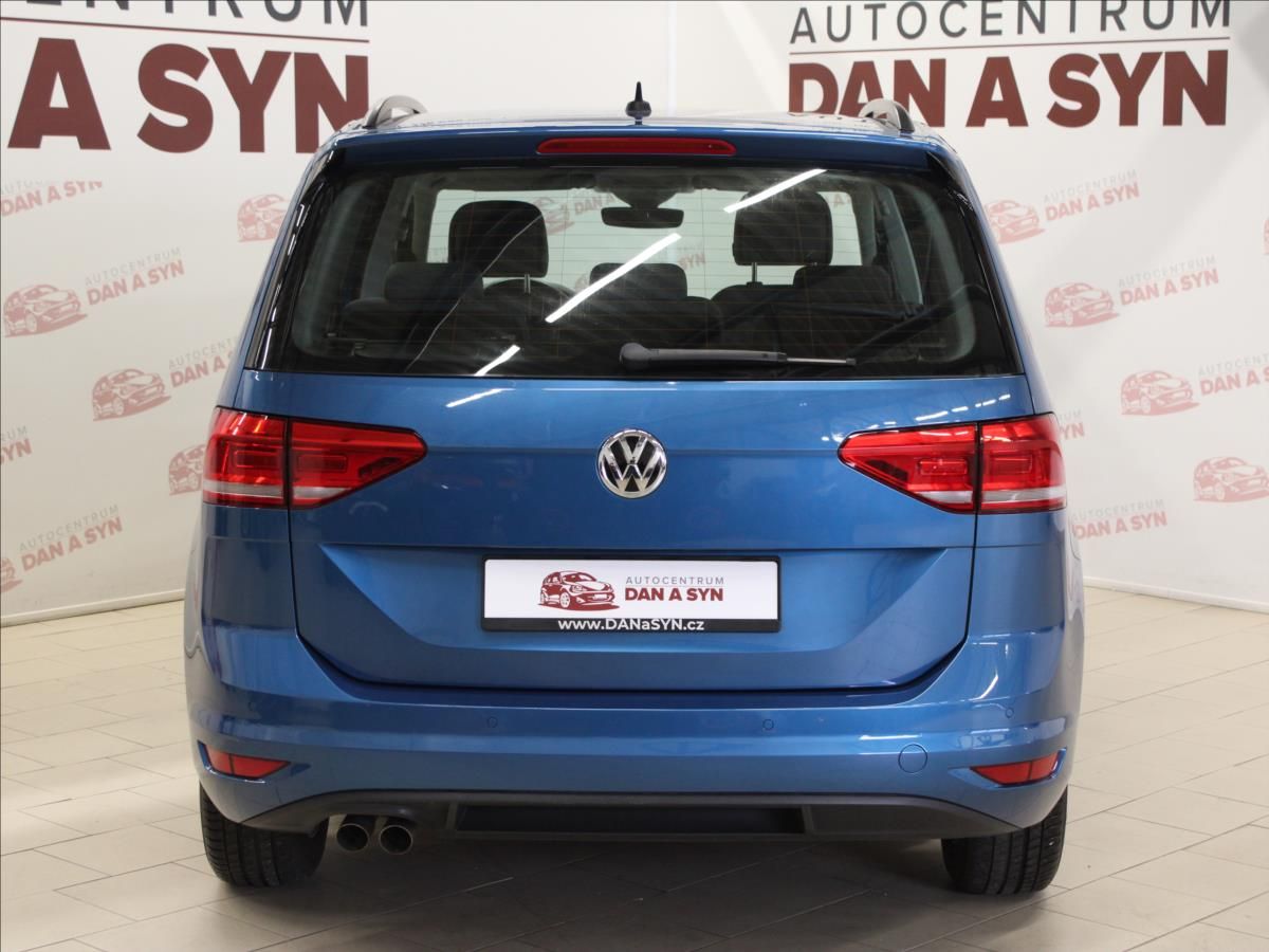 Volkswagen Touran, 2,0 TDI 110KW LED 1.majitel - fotka 5