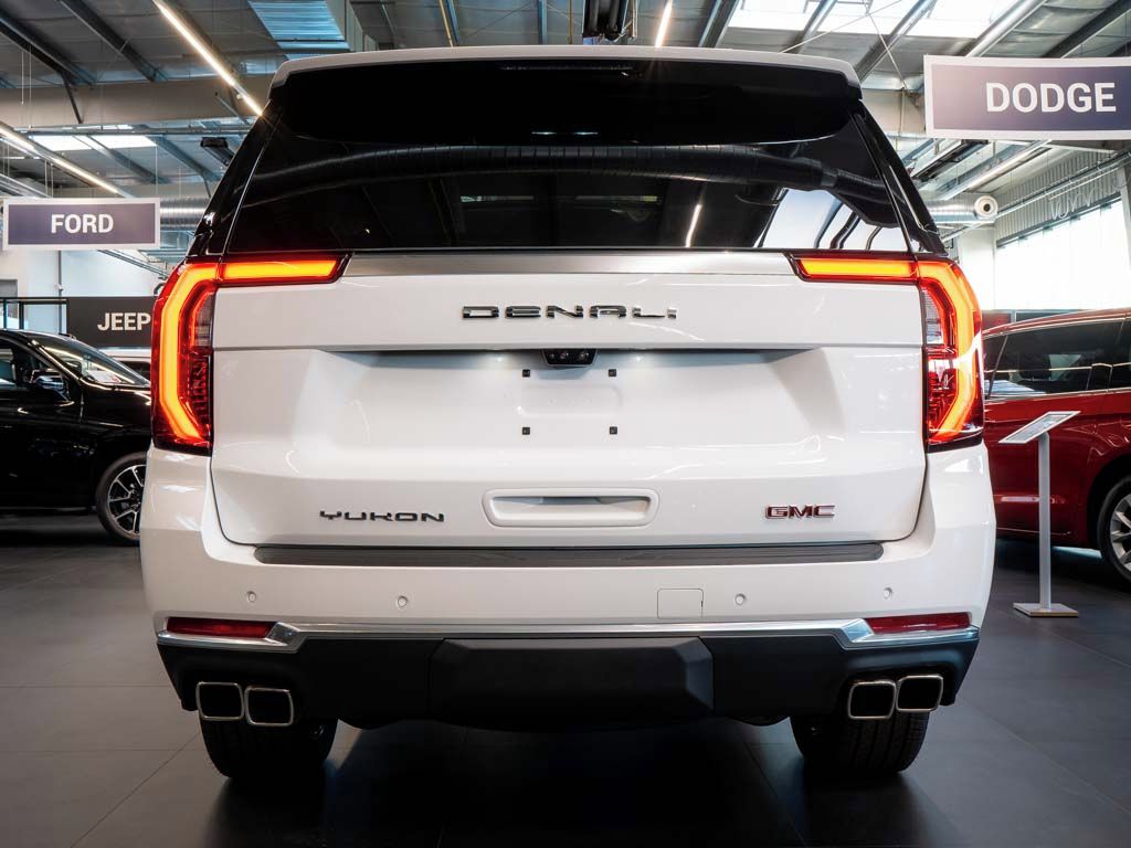 GMC Yukon, 6.2 V8 Denali Reserve Package - fotka 5