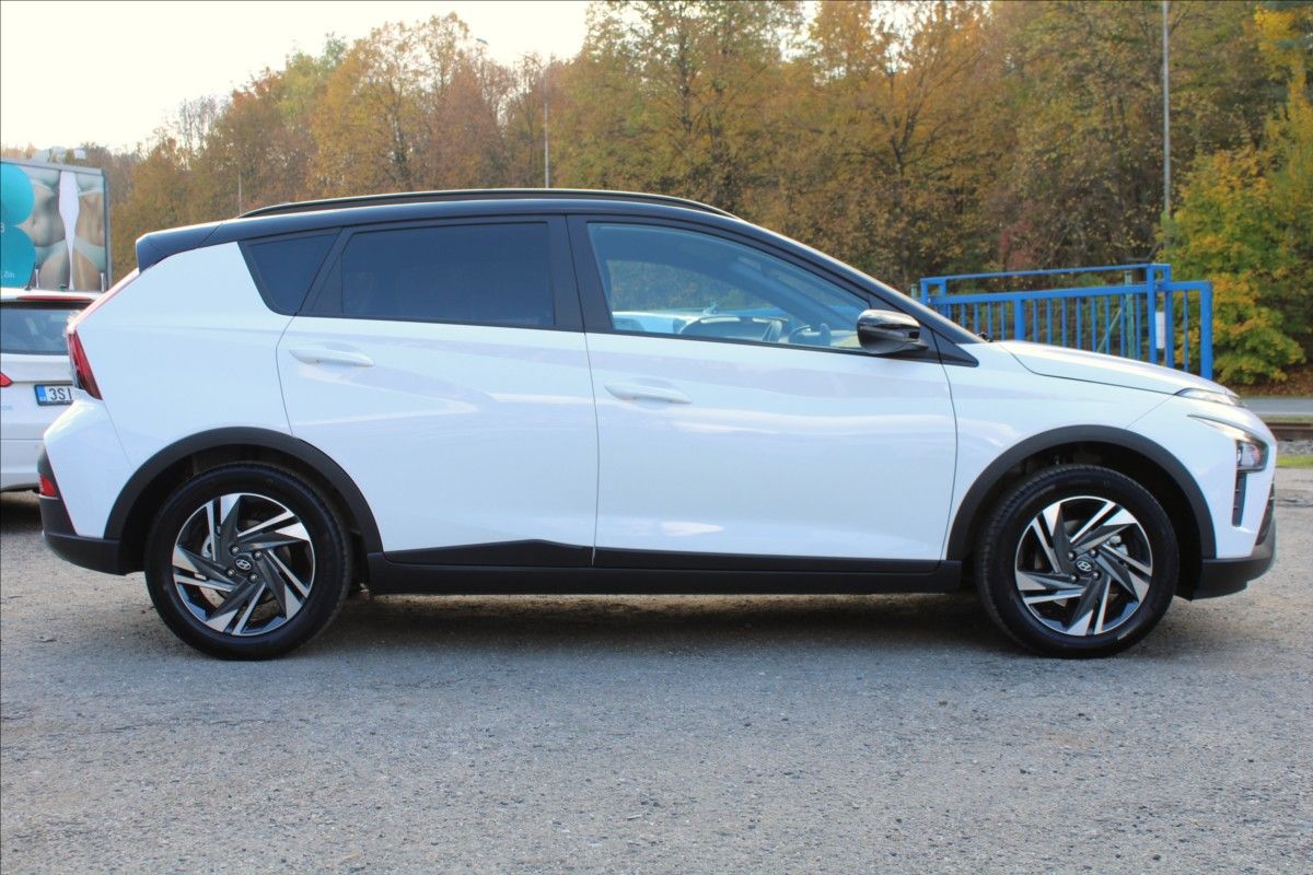 Hyundai Bayon, 1,0 TGDI  1MAJ,A/T,PLAY,ZÁRUKA - fotka 4