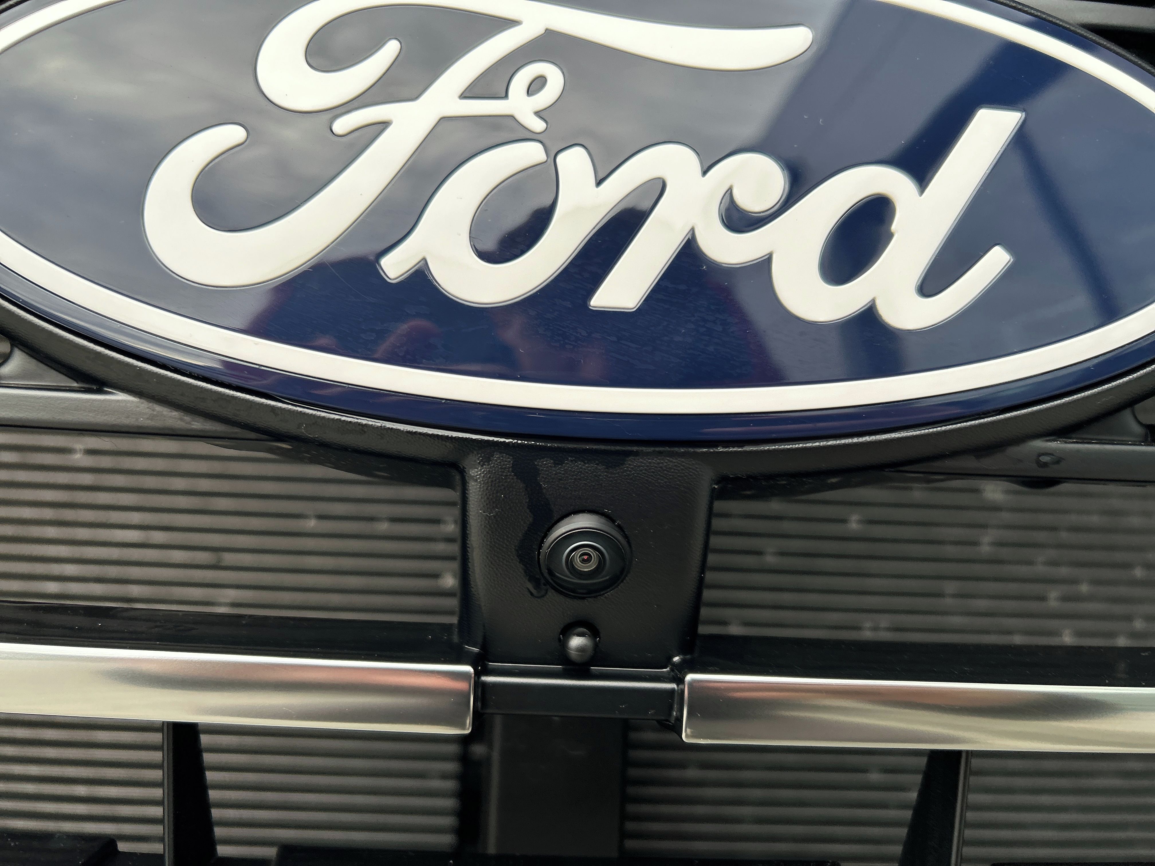 Ford Tourneo Custom, X L2 2.0 EcoBlue 125kW AWD - fotka 3