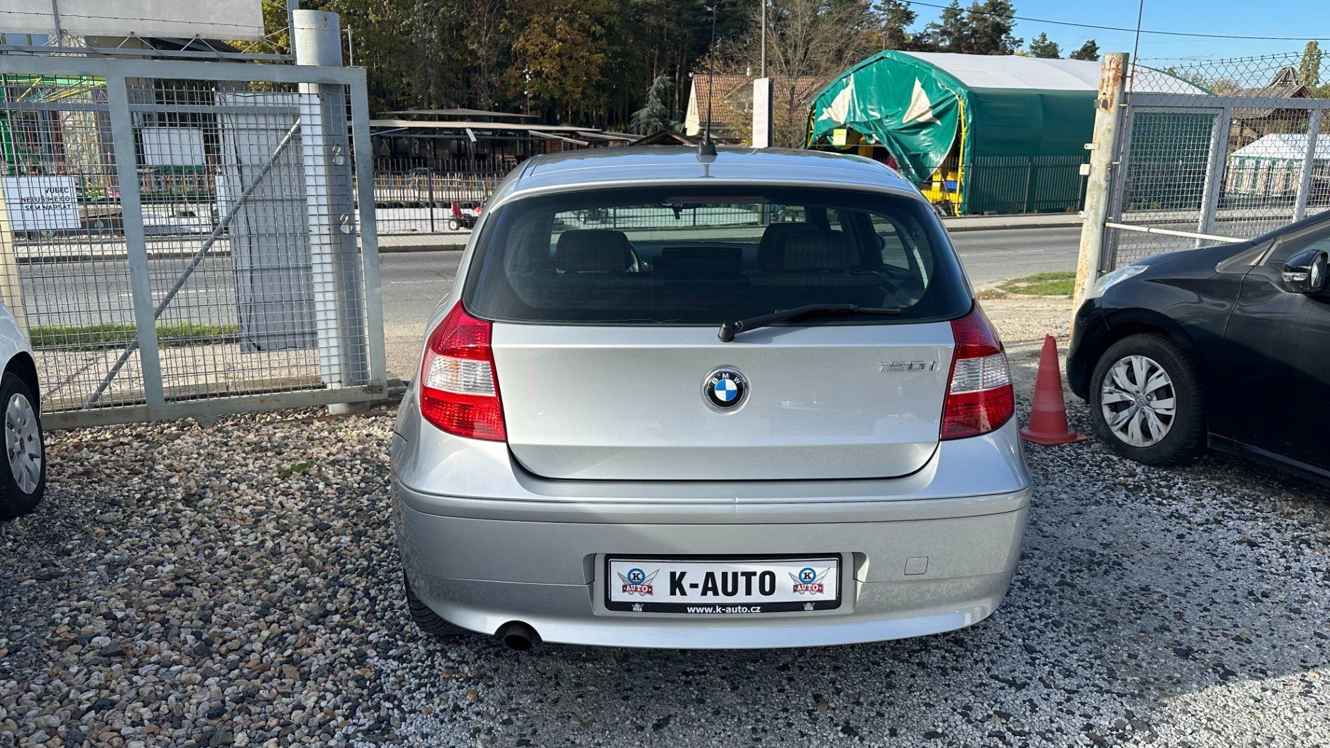 BMW Řada 1, 120i 110kW *A/T*ALU*Isofix* - fotka 5