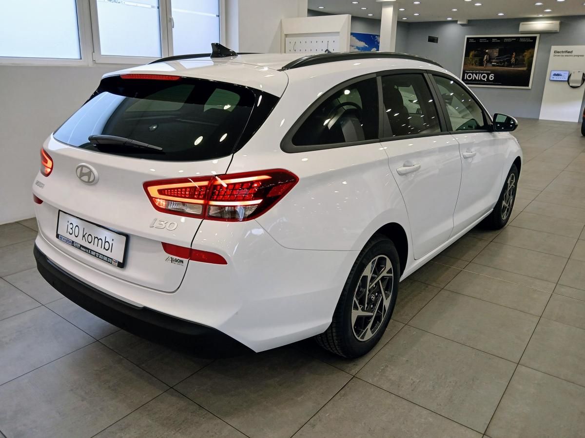 Hyundai i30, 1,0 T-GDI GO Czech! - fotka 5